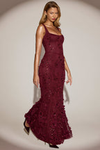 Vestido longo Vasanta com corpete e aplicações florais em vermelho vinho