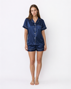 Pijama curto Monaco em cetim com vivos contrastantes