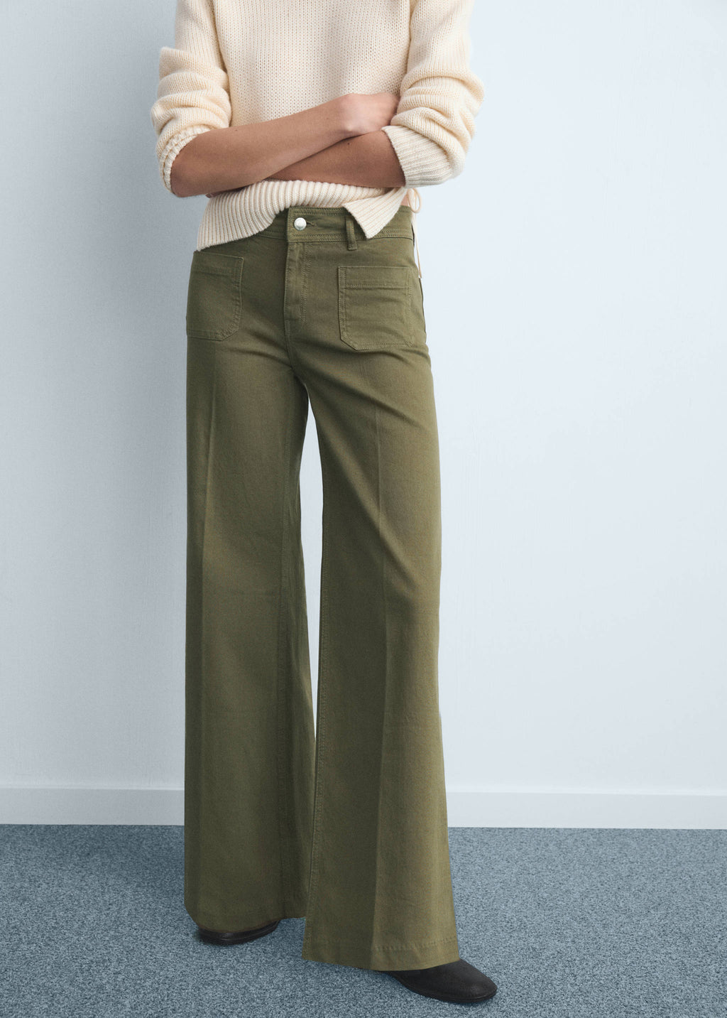 Calças de ganga wide leg com bolsos - Plano médio