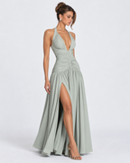Vestido longo Serena franzido com abertura alta
