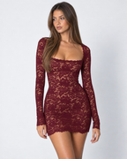 Vestido Curto de Renda com Corpete Terra da Primavera