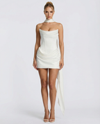 Vestido Curto com Corpete Vale da Primavera