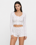 Pijama floral com camisola curta de manga comprida