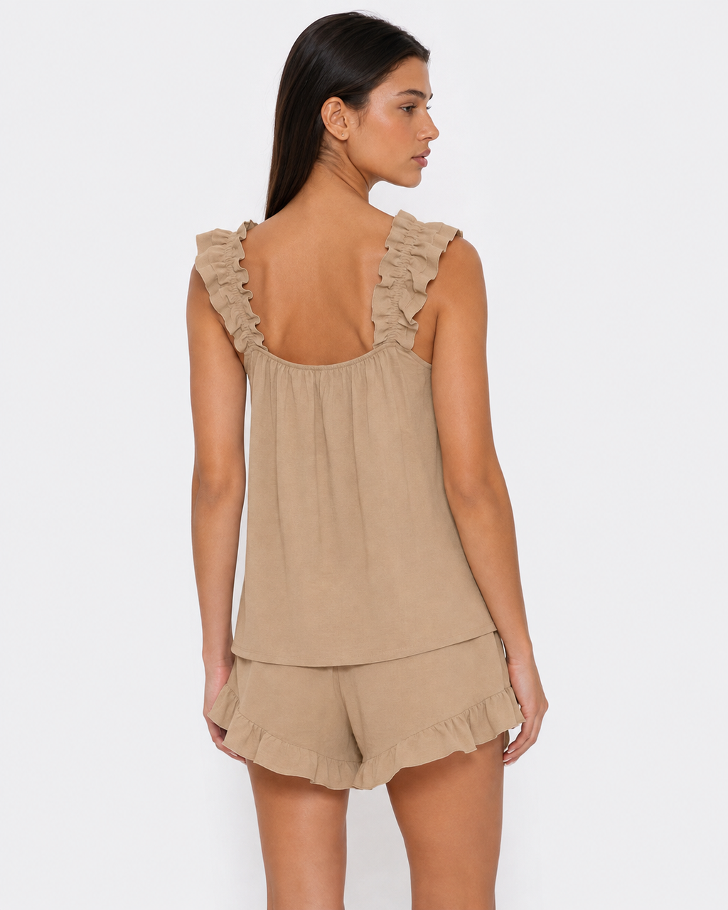 Conjunto leve com alças e calções com folhos