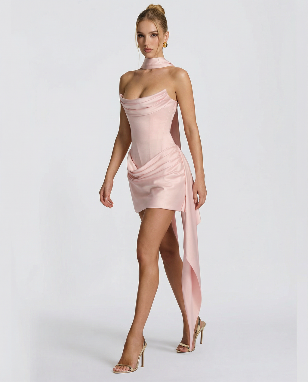 Vestido Curto com Corpete Vale da Primavera