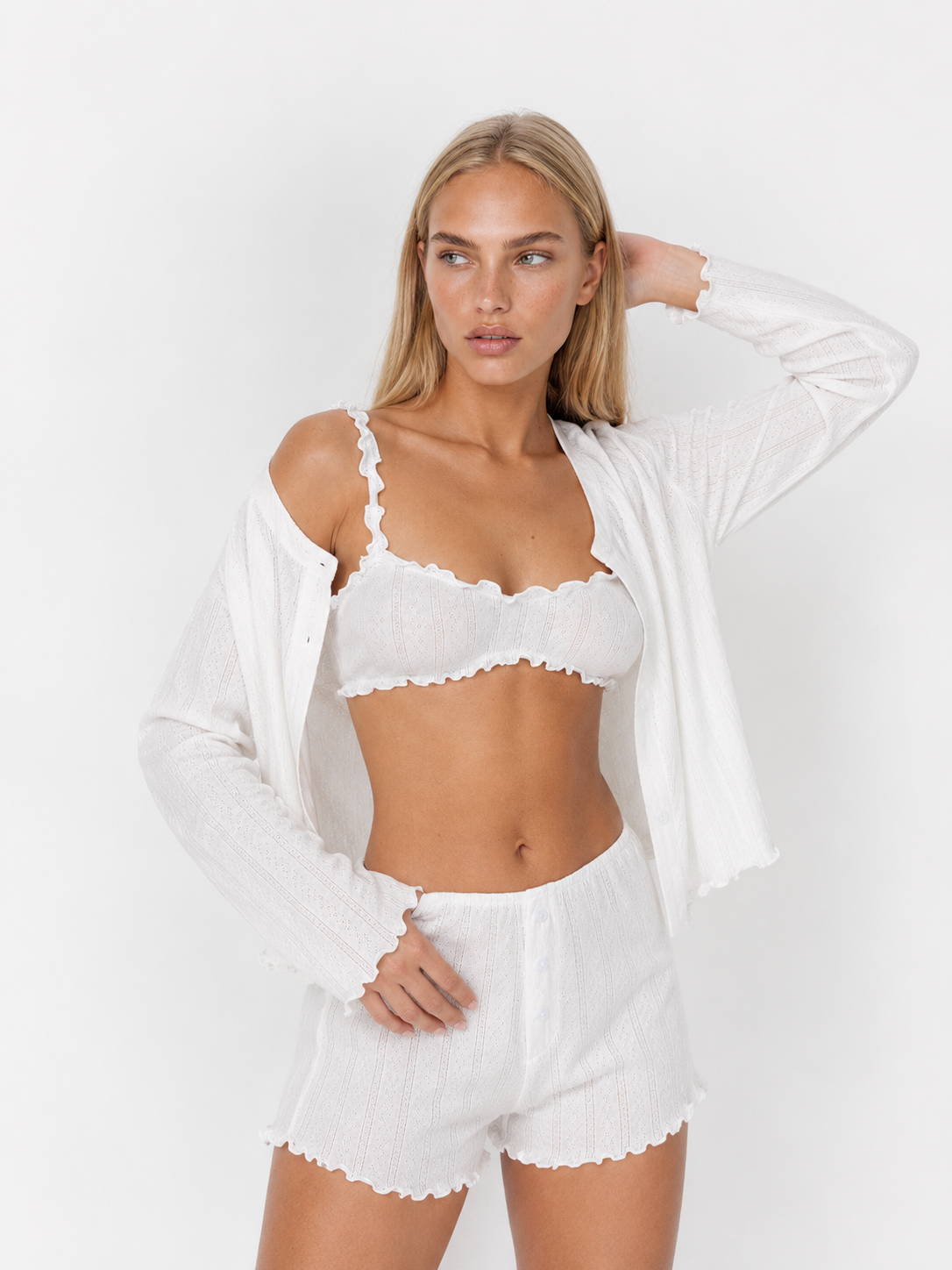 Conjunto de três peças em malha rendilhada