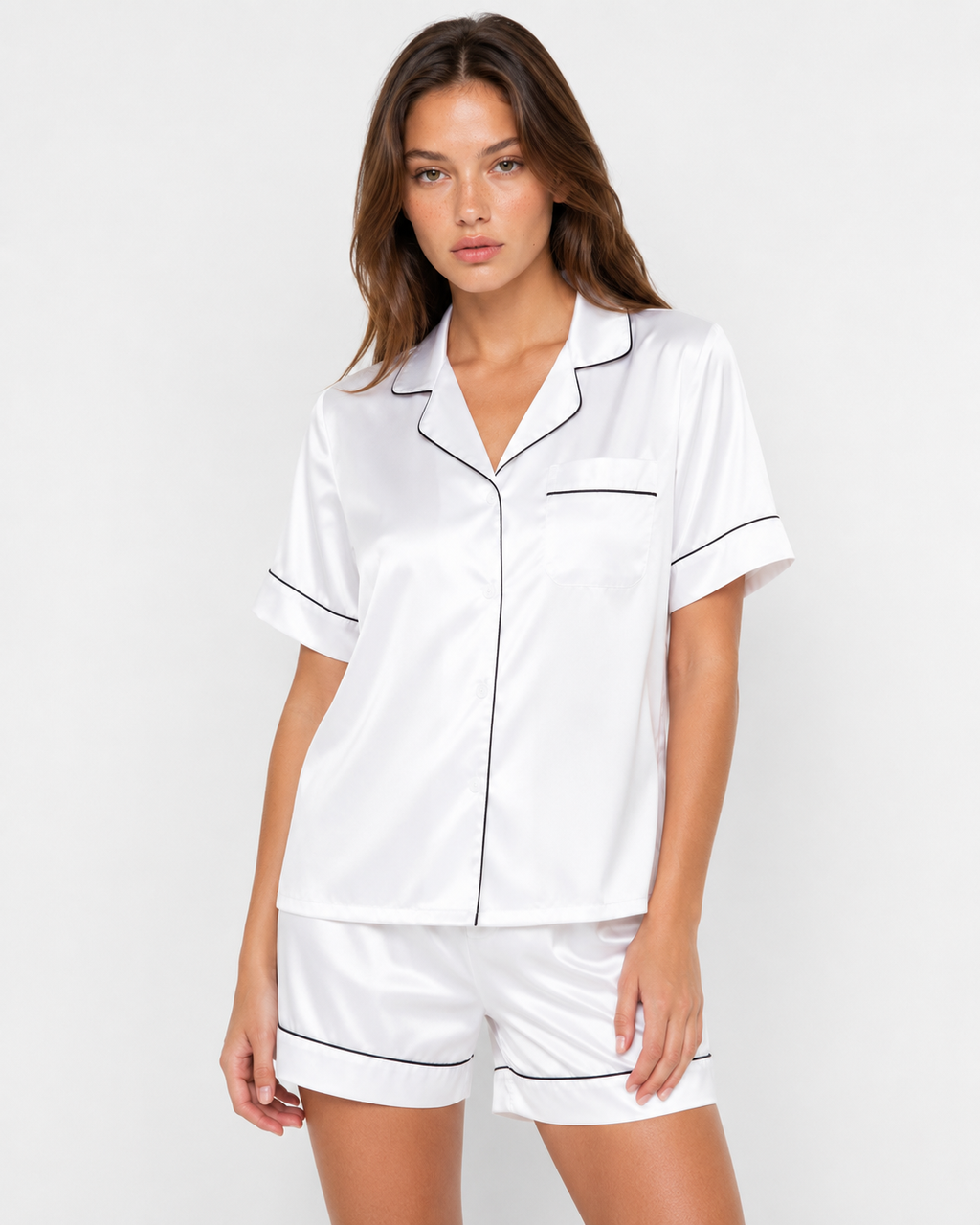 Pijama curto Monaco em cetim com vivos contrastantes