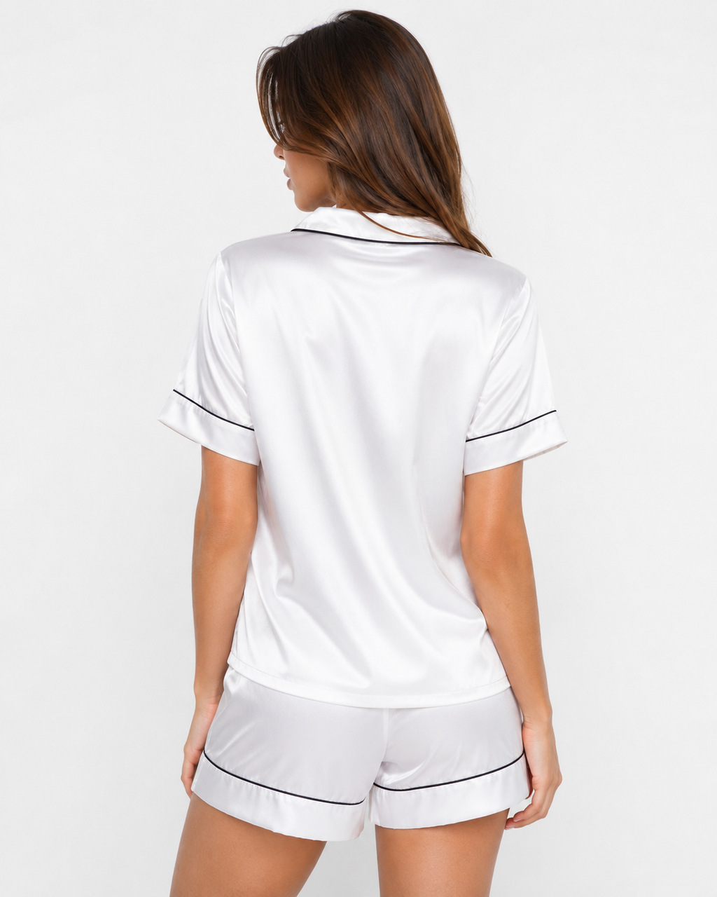 Pijama curto Monaco em cetim com vivos contrastantes