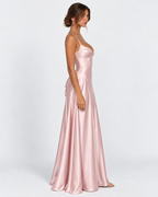 Vestido longo em cetim com corpete e cordões nas costas