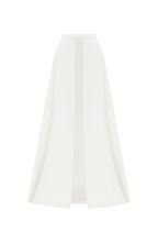 Vestido Marfim com Cauda Neri