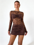 Vestido Curto de Renda com Corpete Nuvem da Primavera