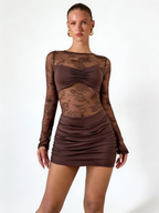 Vestido Curto de Renda com Corpete Nuvem da Primavera