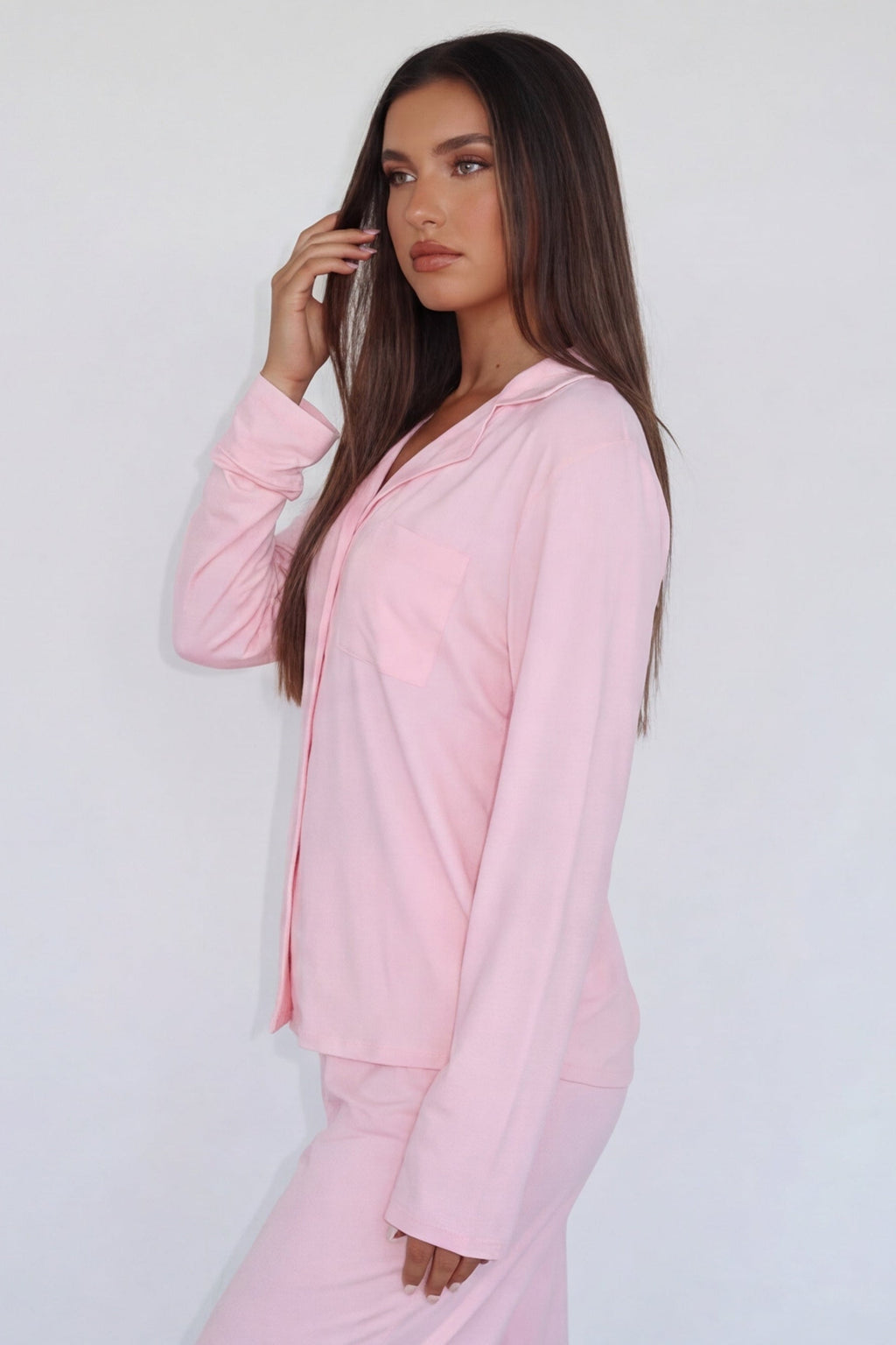 Pijama rosa suave com camisa de manga comprida