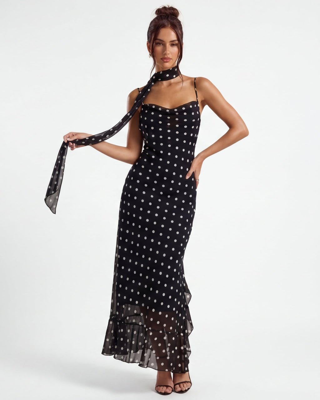 Vestido Longo às Bolas Estela do Vale