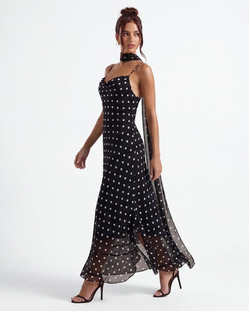 Vestido Longo às Bolas Estela do Vale