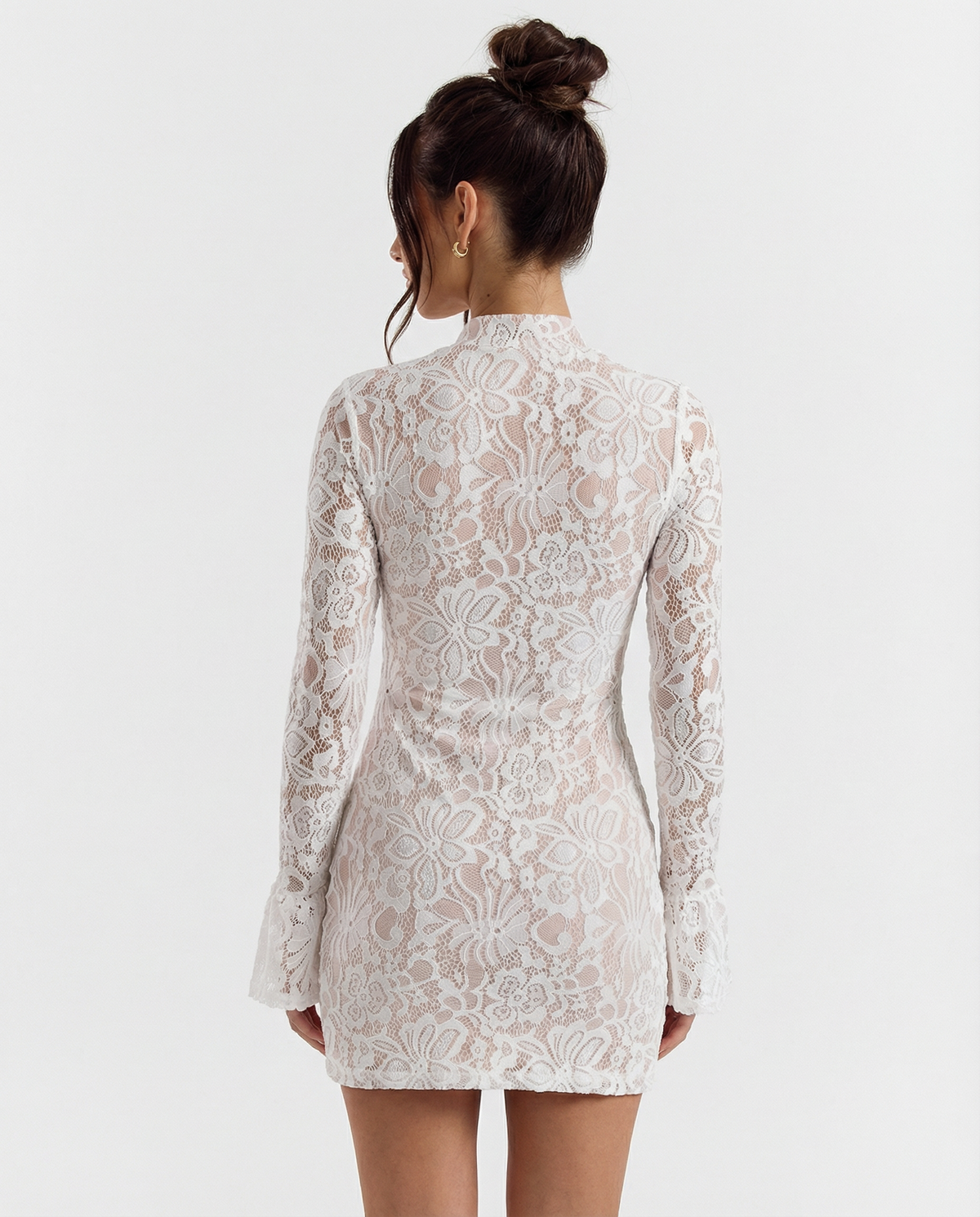Vestido Curto de Renda Ajustado Pérola da Primavera