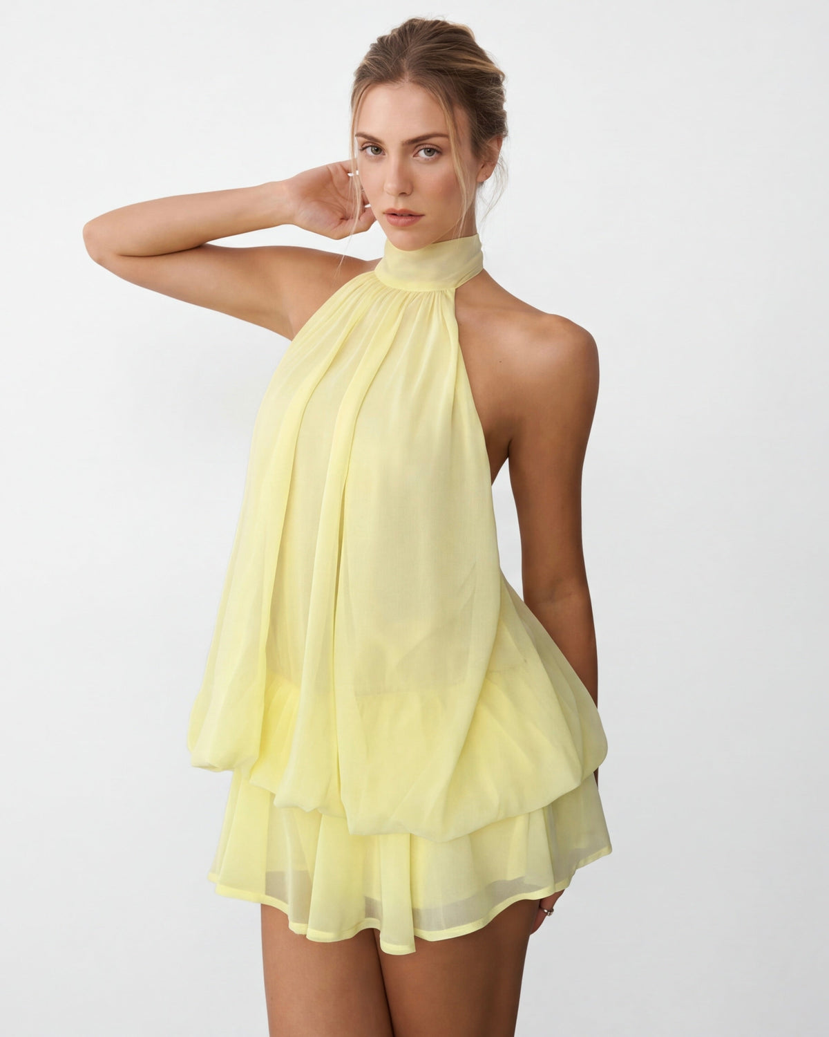 Vestido Curto com Alças ao Pescoço Riviera do Vale